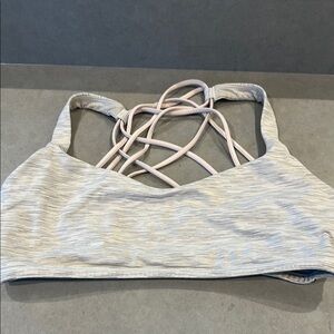 Lululemon free to be wild Women's Strappy Gray/pink Sports Bra